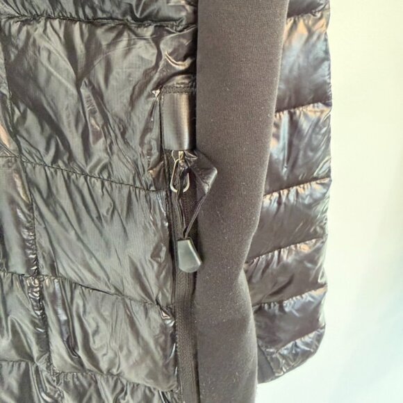 Canada Goose Hybrid Lite Down Jacket (Black/Red) – Size 2XL - Picture 5 of 14